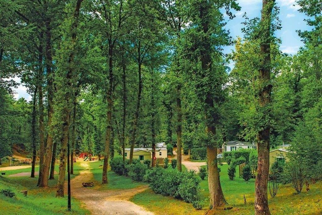 Mobil-Home Au Parc Des Roches Saint-Chéron Zewnętrze zdjęcie